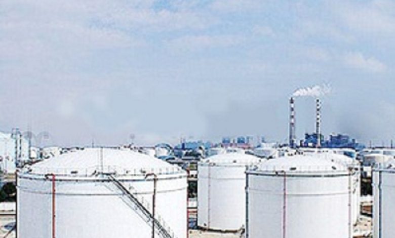 oil tanks, storage tanks