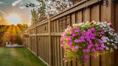 Corner Molding: The Perfect Addition to Your Wood Plank Fence